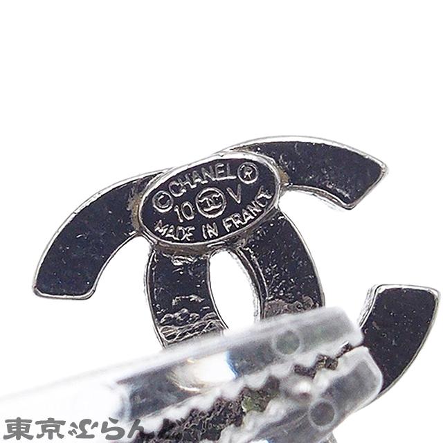 CHANEL（シャネル） スイング ピアス ガンメタルxブラック メタル