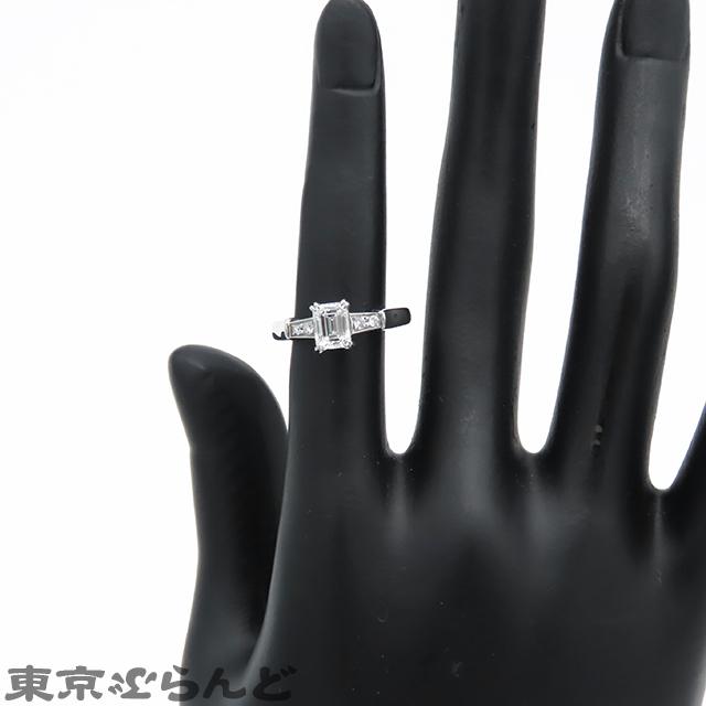 ハリーウィンストン HARRY WINSTON エメラルドカット トリスト リング