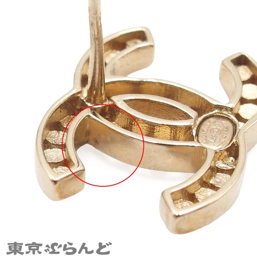 CHANEL（シャネル） ピアス ライトゴールド メタル ココマーク ライン