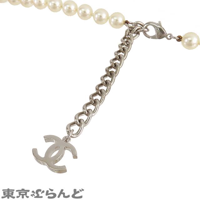 CHANEL（シャネル） ロングネックレス シルバーxホワイト フェイク