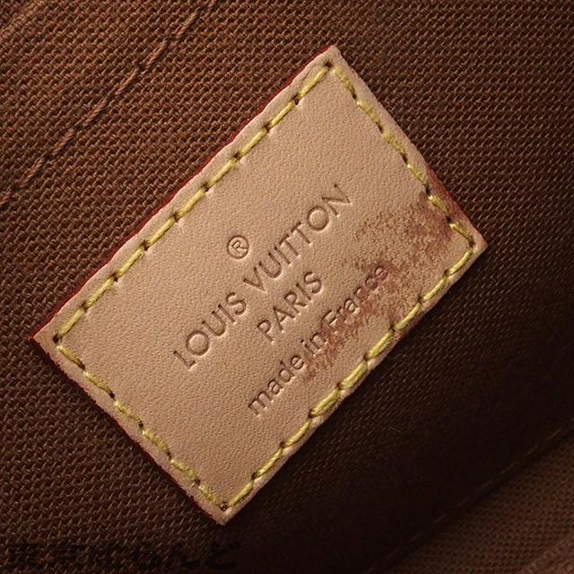 LOUIS VUITTON（ルイ・ヴィトン） ミュルティ ポシェット アクセ