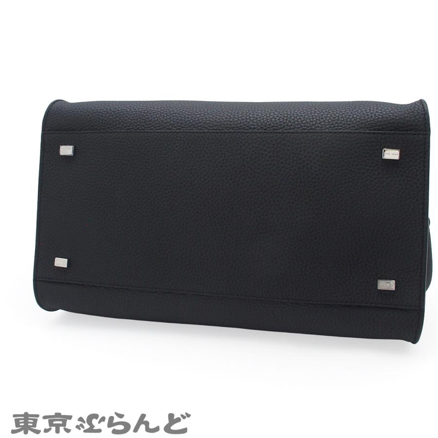 黒色　新品　THEROW サイズ4 定価約12万円 人気モデルをサイズ比較】究極のシンプル THE ROW（ザロウ）のバッグは