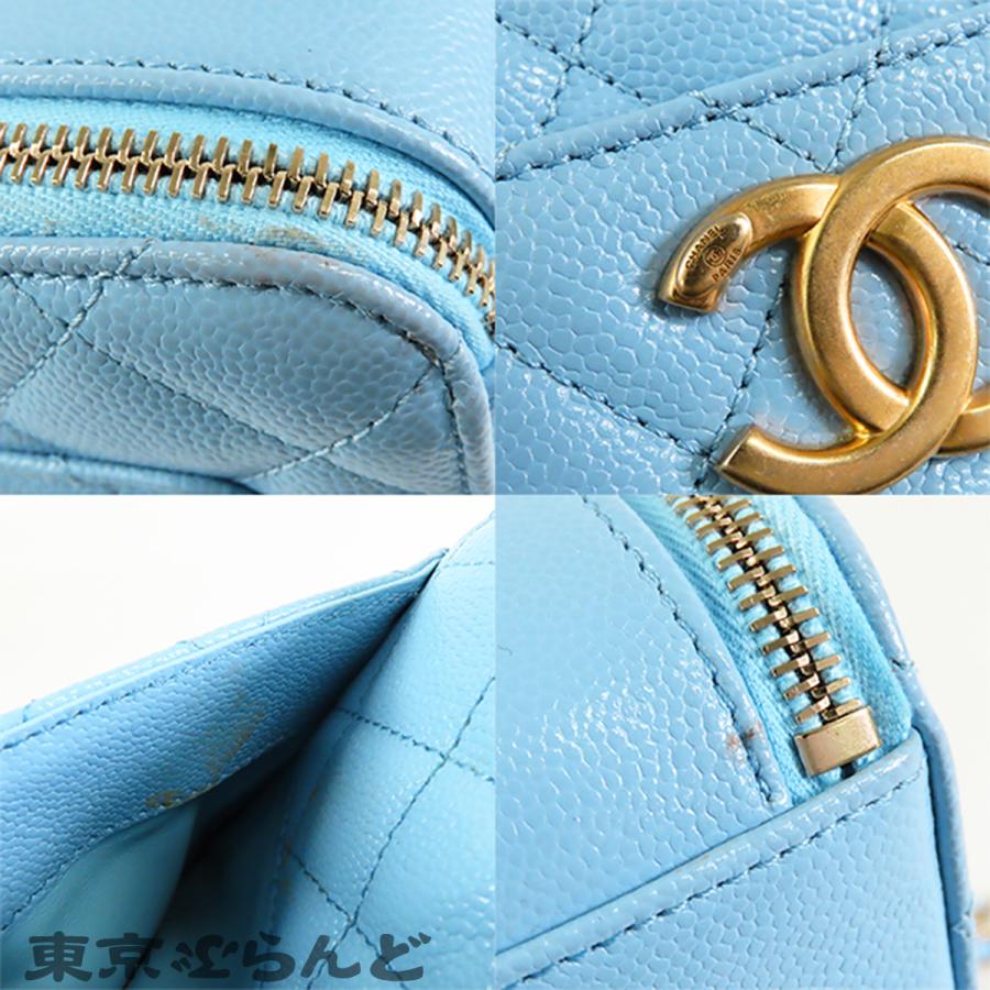 CHANEL（シャネル） バニティケース ライトブルー ゴールド金具