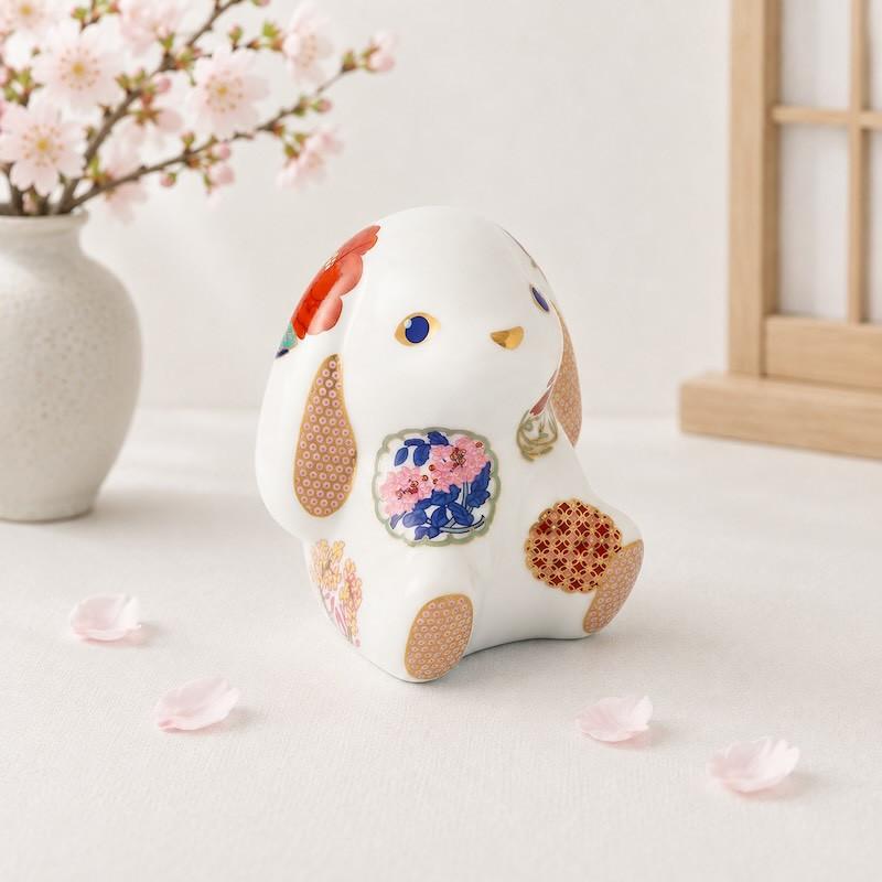 Momoco rabbit 古伊万里 花暦 白 うさぎ 有田焼 置物 玄関 おしゃれ