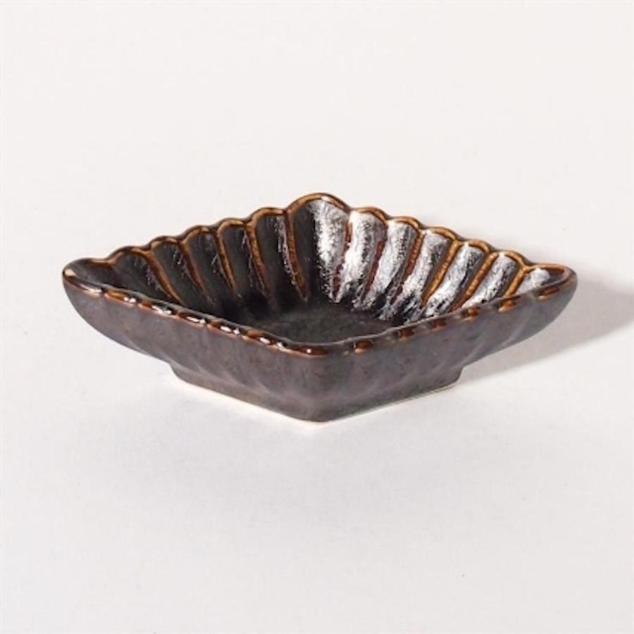 みのる陶器 ぽつり 小皿 小付 おしゃれ 豆皿 豆鉢 菊小皿 菊皿 みのる陶器 ぽつり 小皿 小付 おしゃれ 豆皿 豆鉢 菊小皿 菊皿