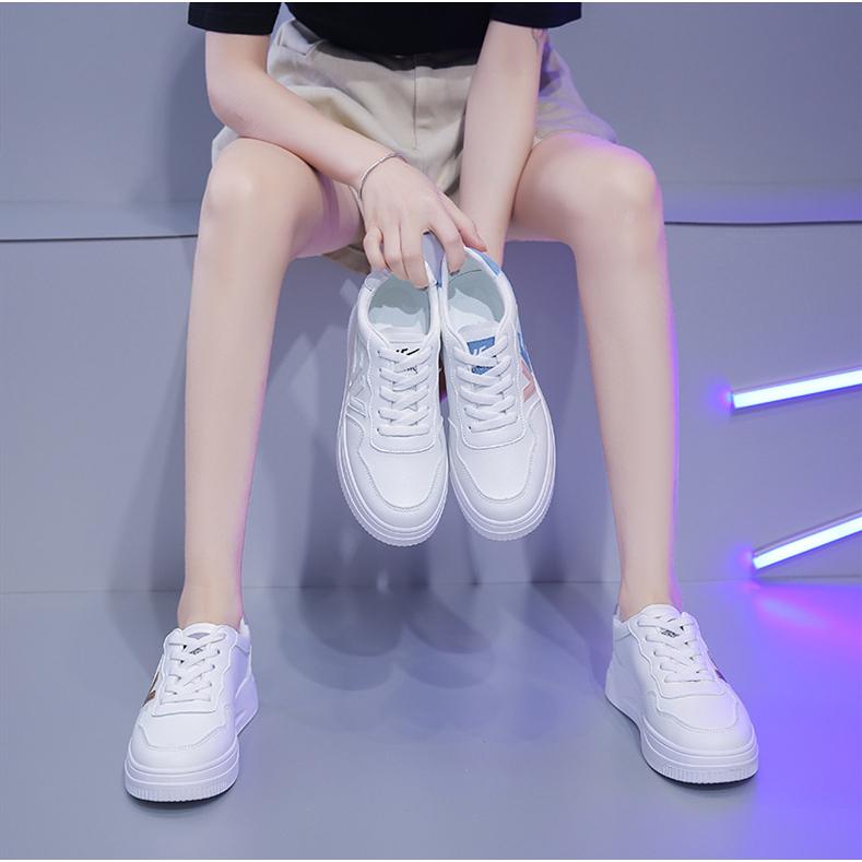 スニーカー ウォーキングシューズ レディース シューズ 靴 可愛い 軽量