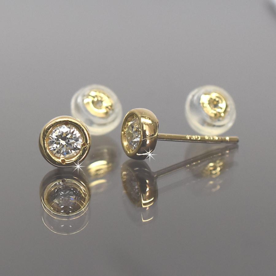 K18 　18金　イエローゴールド　チョコ留め丸タイプ　ダイヤモンド 一粒 ピアス　直径3.3ｍｍ　ダイヤ 0.3ｃｔの画像