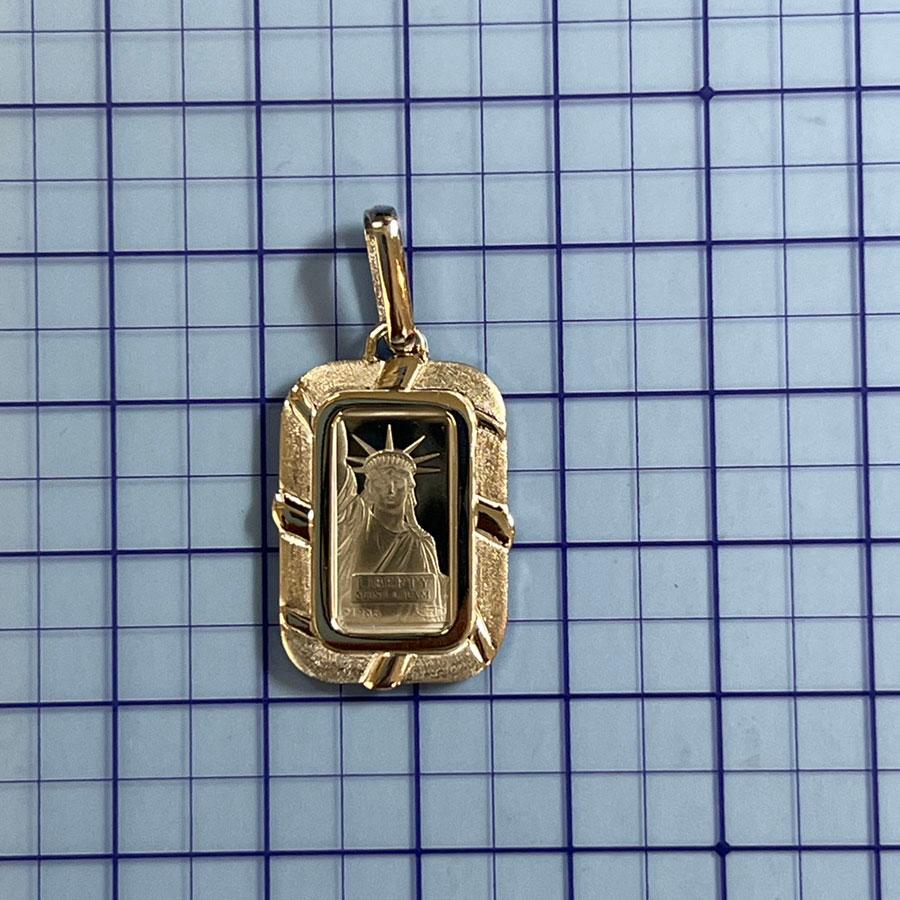 プラチナ製 リバティ　ペンダント　トップ プラチナ10gペンダントトップ CREDIT SUISSE製 リバティ