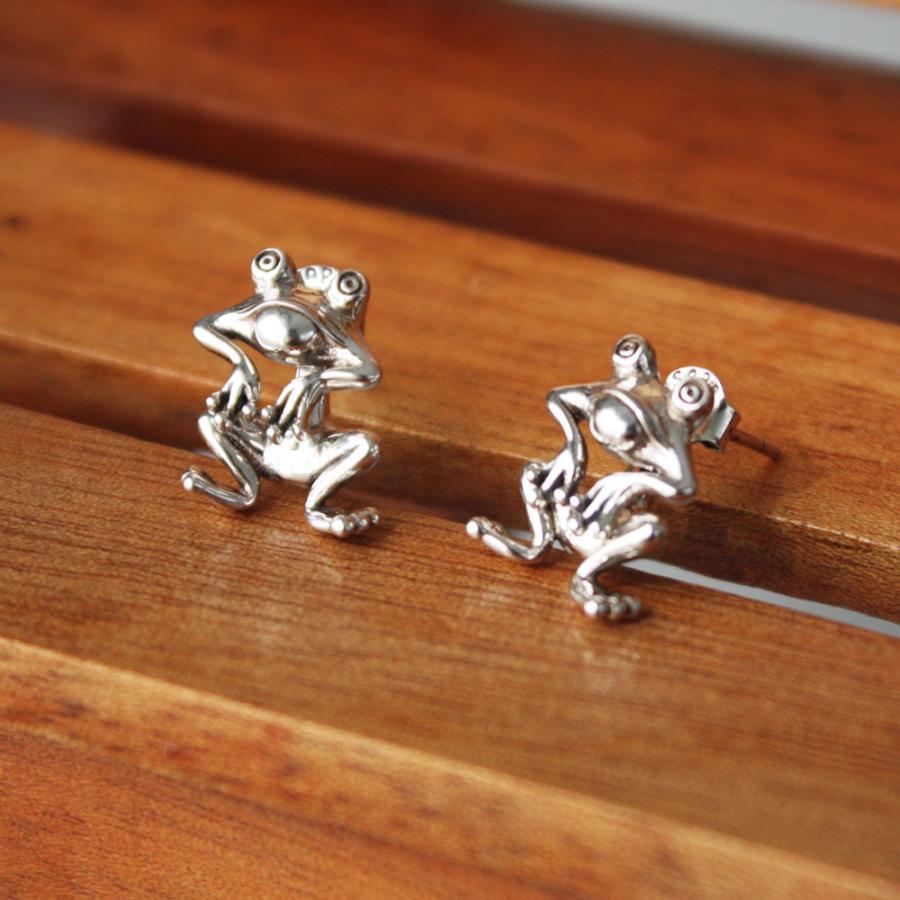ピアス カエル ユニーク 個性的 おもしろピアス シュール系