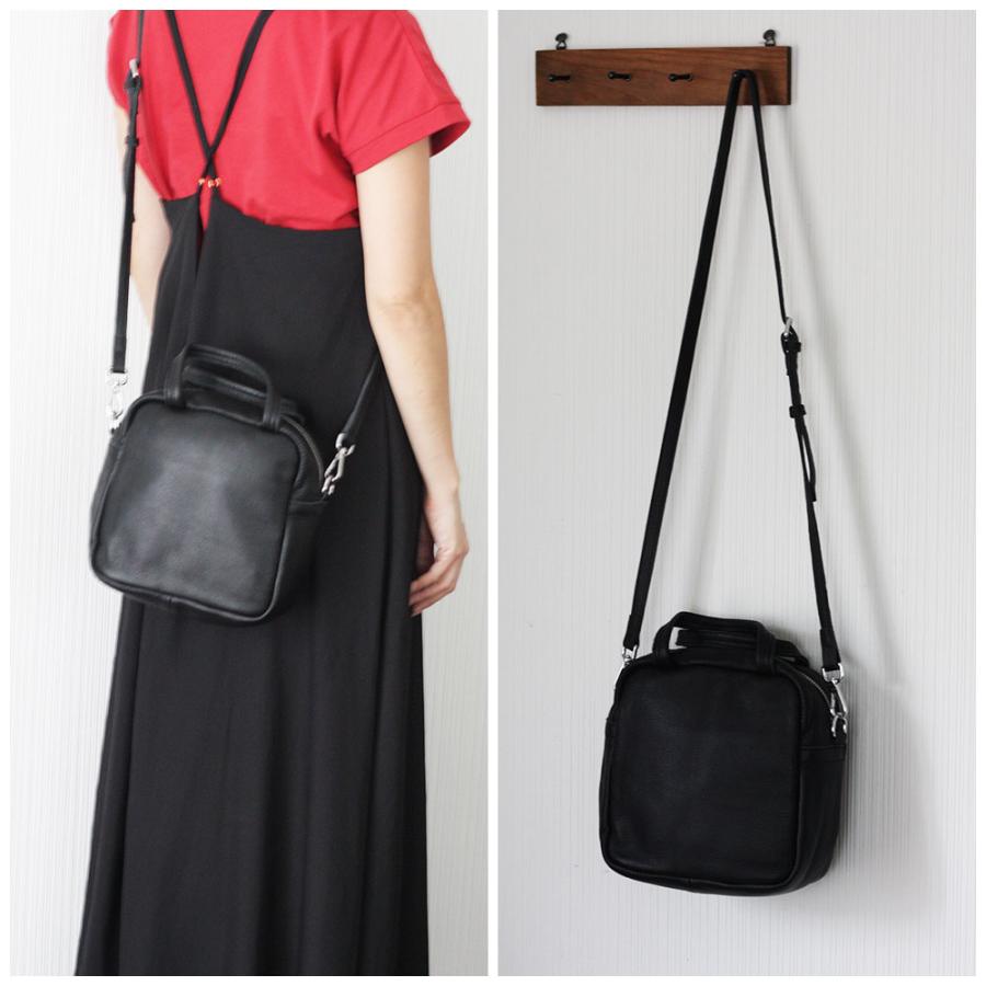 ショルダーバッグ 本革 ましかくバッグ スクエアバッグ キューブバッグ
