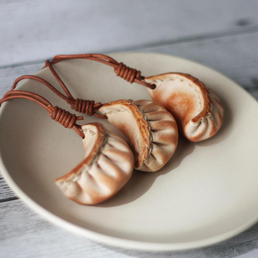 レザー餃子チャーム（焼き加減は職人まかせ）本革 キーホルダー