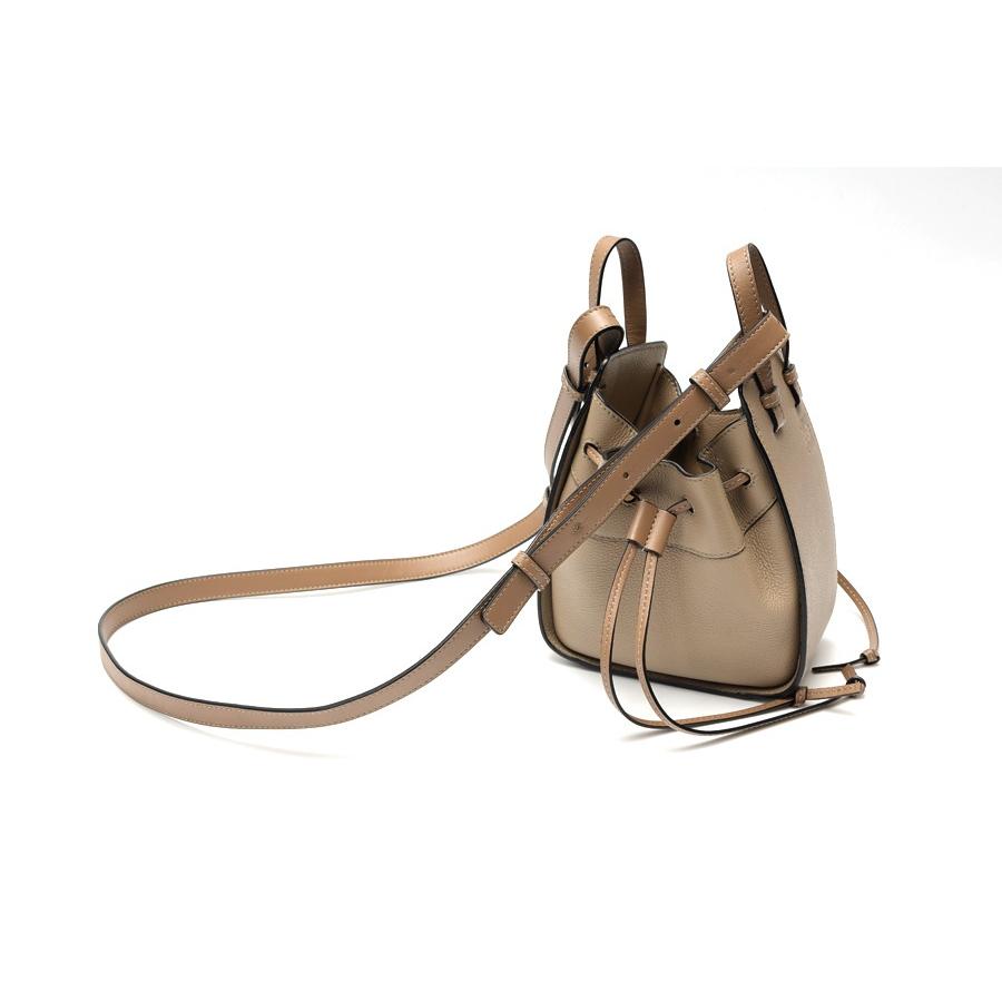 Hammock（LOEWE） ロエベ ハンモック ドローストリングバッグ ミニ 