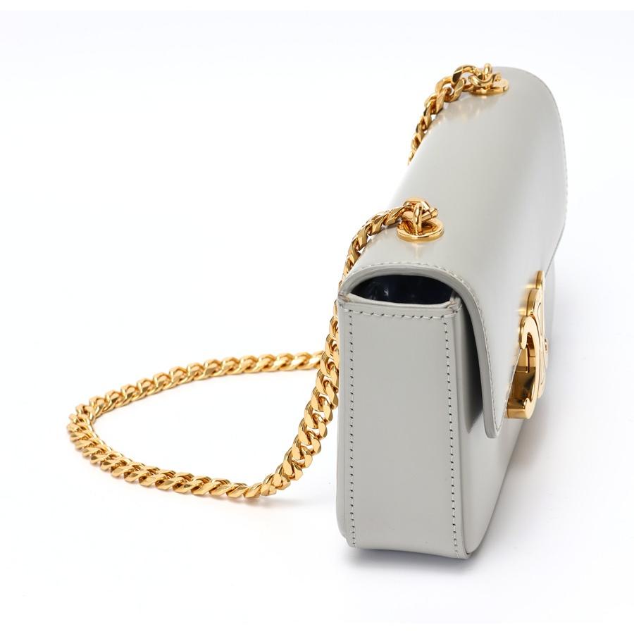 セリーヌ / CELINE　トリオンフ チェーン ショルダーバッグ クロード　19799　シャイニーカーフスキン　グレー 【中古】 商品番号 K-157900 CELINE（セリーヌ） トリオンフ チェーン ショルダーバッグ クロード