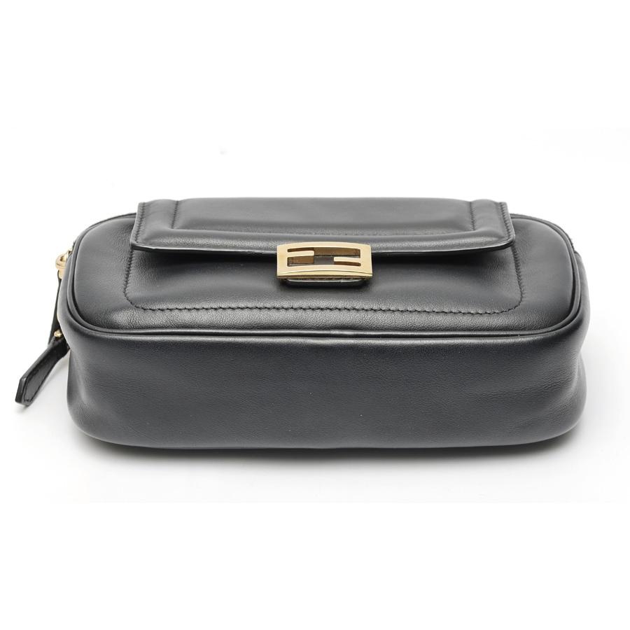 フェンディ / FENDI　イージー バゲット / チェーン ショルダーバッグ　8BS044　レザー　ブラック 【中古】 商品番号 S-159999 FENDI（フェンディ） イージー バゲット / チェーン ショルダー 8BS044