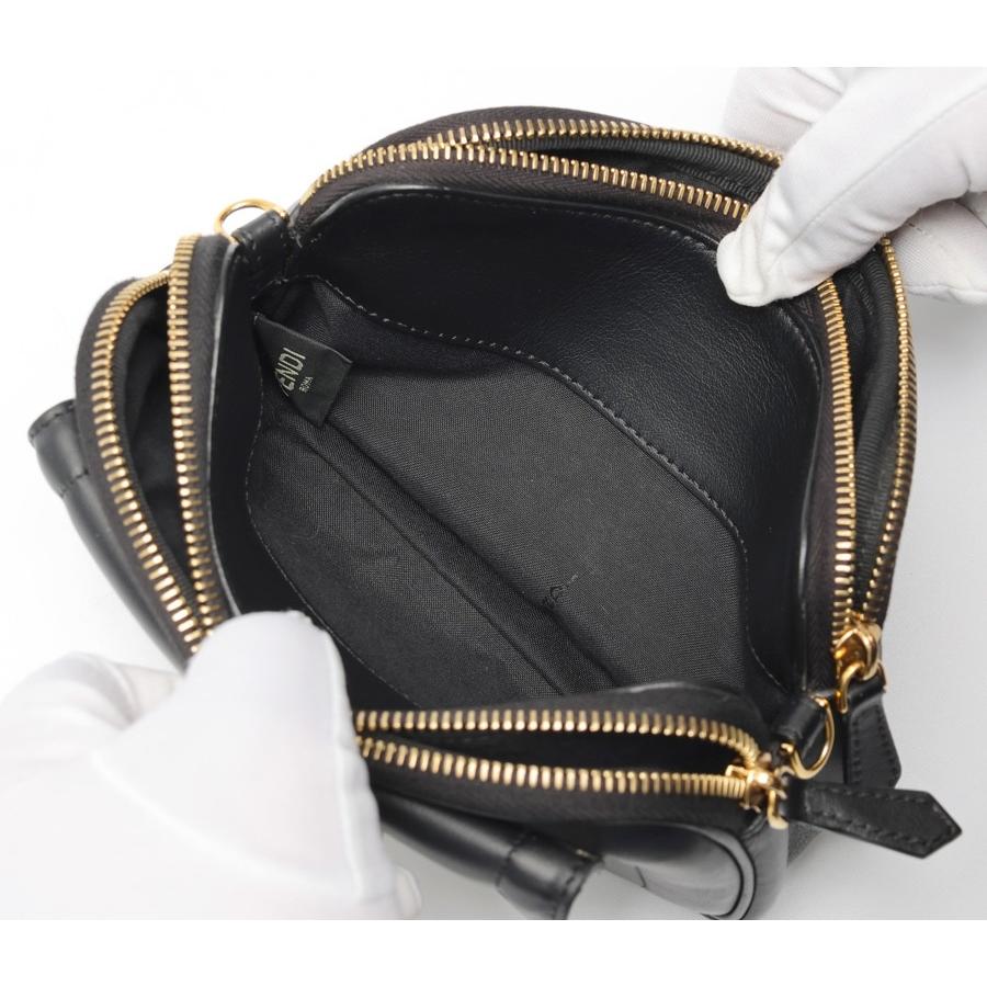 FENDI（フェンディ） イージー バゲット / チェーン ショルダー 8BS044