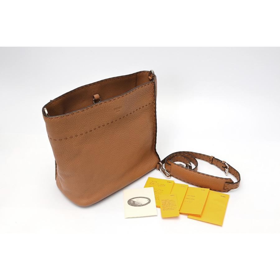 フェンディ / FENDI　アンナ / ショルダーバッグ　8BT218　セレリアレザー　ブラウン 【中古】 商品番号 S-158202 FENDI（フェンディ） アンナ / ショルダーバッグ 8BT218 セレリア