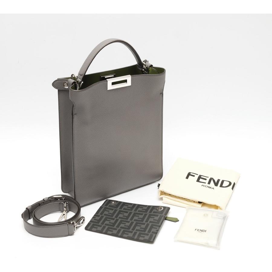 FENDI（フェンディ） ピーカブー エックス ライト スモール 7VA611