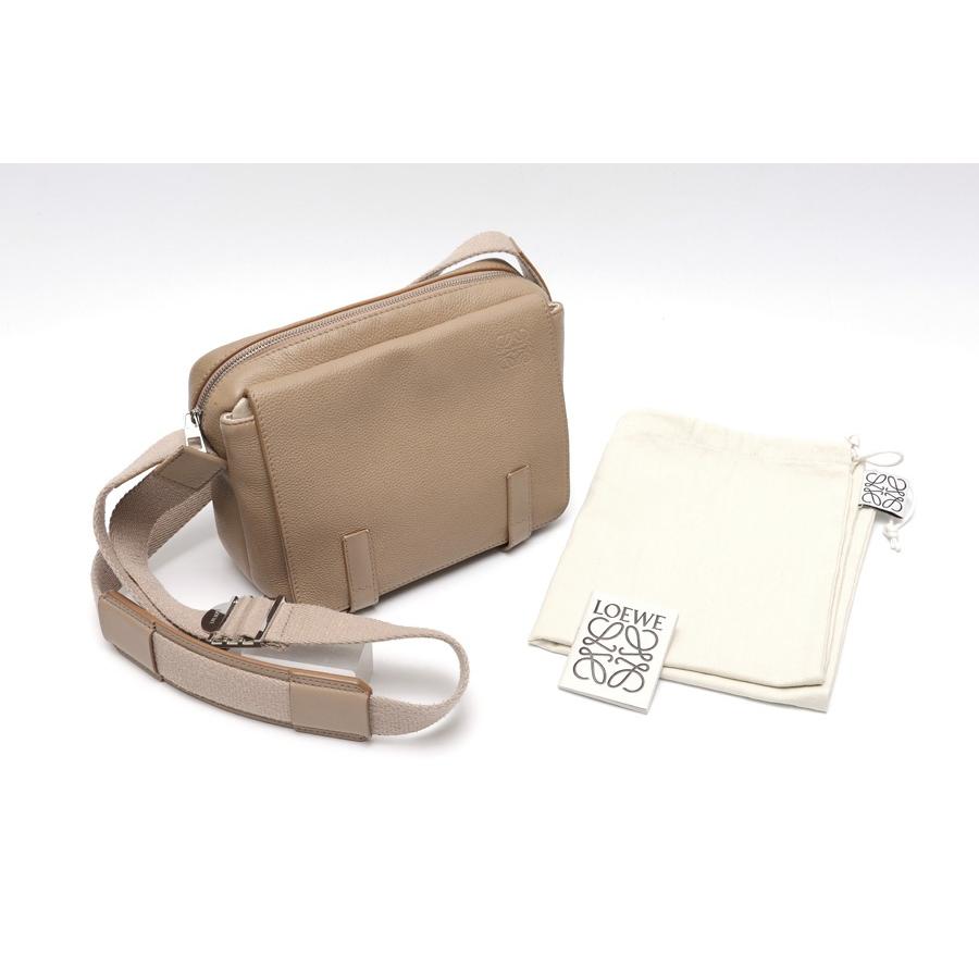 LOEWE（ロエベ） ミリタリー メッセンジャーバッグ / ショルダーバッグ