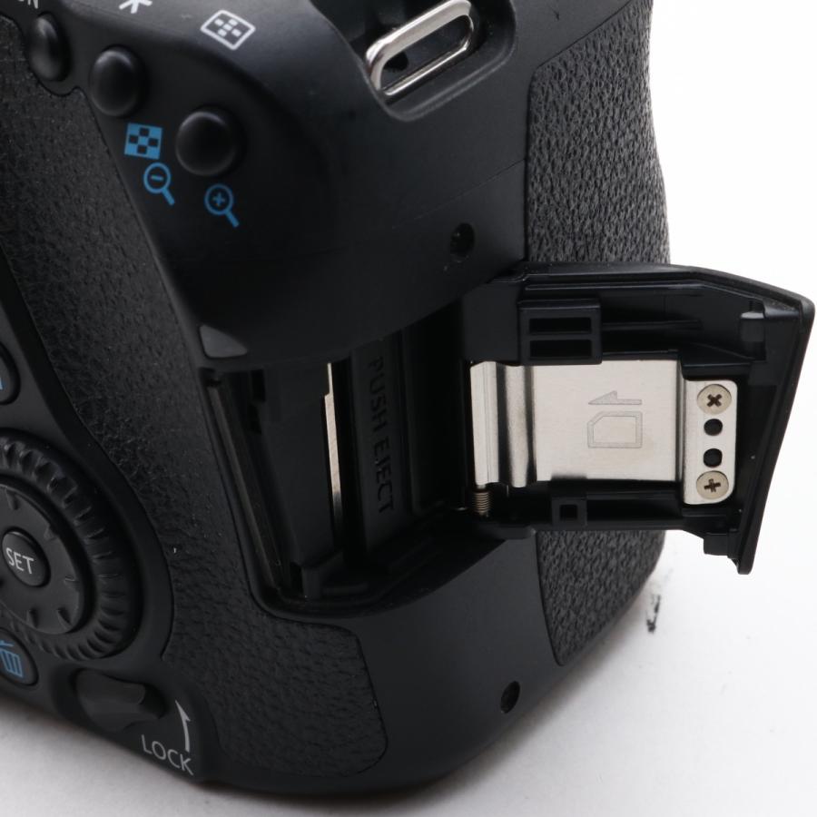 中古 美品 Canon EOS 80D ダブルズームセット キヤノン カメラ 中古 美品 Canon EOS 80D ダブルズームセット キヤノン カメラ