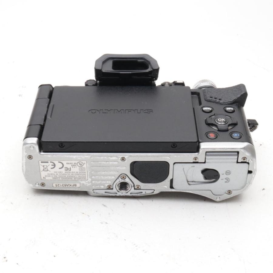 OLYMPUS ミラーレス一眼 OM-D E-M5 MarkII ボディー シルバー