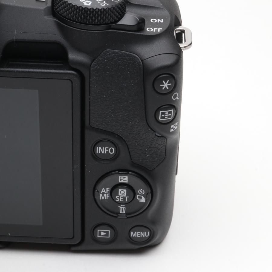 【中古】「非常に良い」Canon ミラーレス一眼カメラ EOS R50 標準ズームレンズキット(RF-S18-45) ブラック/APS-C/約375g EOSR50BK-1845ISSTMLK Canon ミラーレス一眼カメラ EOS R50 標準ズームレンズキット RF-S18-45