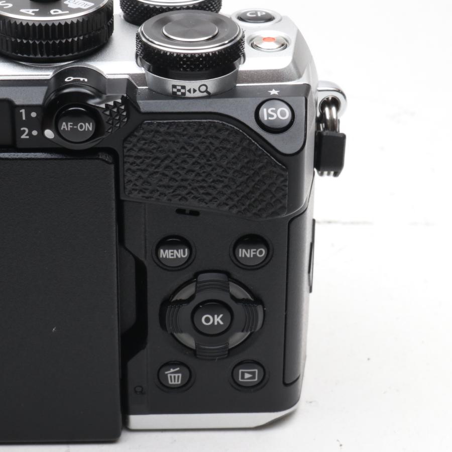シャッター回数：800回】OLYMPUS OM-5 Mark II ボディ シルバー