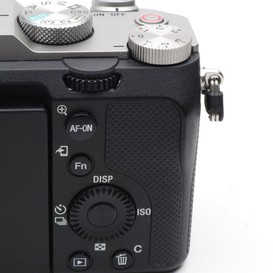 SONY α7C ボディ シルバー ILCE-7C フルサイズミラーレス一眼 〔SONY E マウント〕の画像