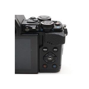 シャッター回数：15000回】OLYMPUS OM-D E-M5 MarkII ボディー