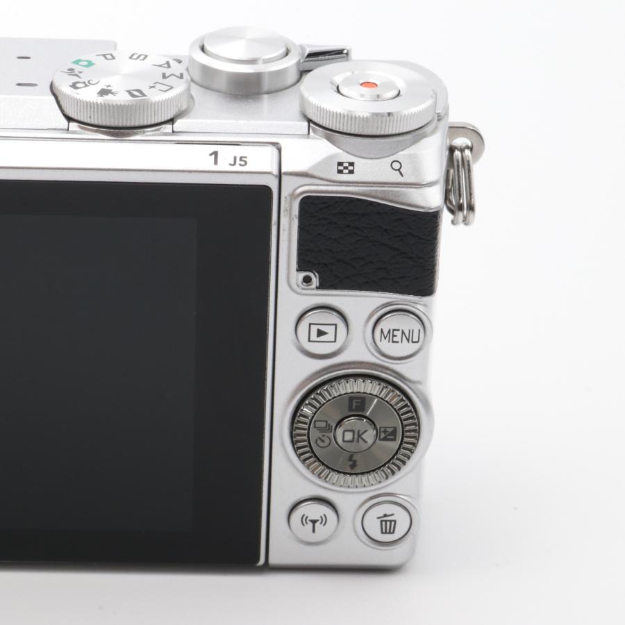 Nikon Nikon1 J5 ボディ シルバー ミラーレス一眼 〔NIKKOR 1 マウント