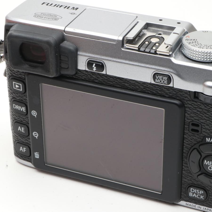 FUJIFILM X-E1 ボディ シルバー ミラーレス一眼レフカメラ 〔FUJIFILM