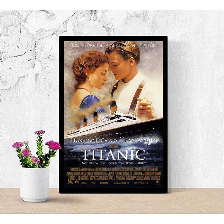 希少 海外版 タイタニック ポスター 美品 タイタニック 映画ポスター TITANIC US版 黒フレーム付き A3サイズ mi2
