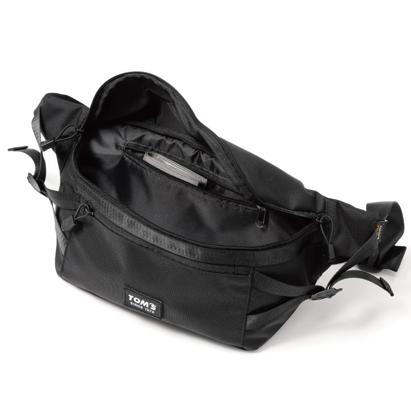 セーラム様　ナイロン製 ブラック ボディバッグ セーラム様 ナイロン製 ブラック ボディバッグ