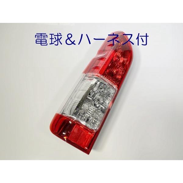 ハイエース　200系　テールランプ用　中古　純正　ハーネス　左右セット ハイエース 200系 テールランプ用 純正ハーネス 左右セット