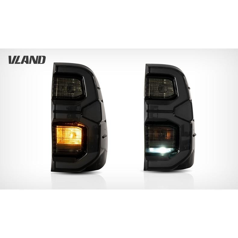 ハイラックス VLAND GUN125 LEDテールランプ 後期純正仕様 レッド  