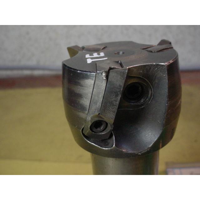 ESE-4050RA 50Φ90度 3枚刃 シャンク32Φ タンガロイ フェイスミル 