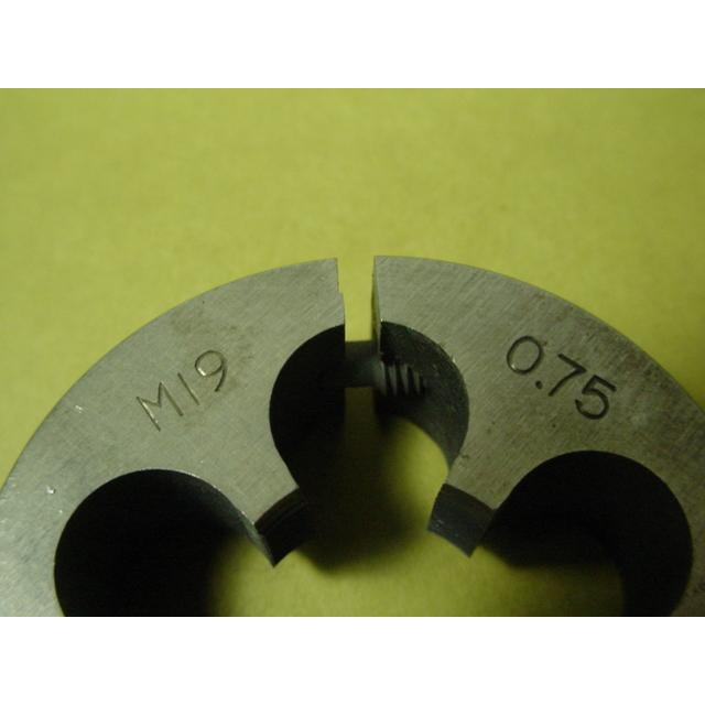 M19*0.75  外径50Φ　ミリ目ダイス　中古品　 |  | 02