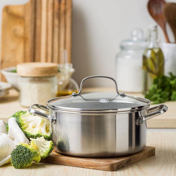 【未使用】LAVAラウンドキャセロール24cmマジョリカホワイト オーバルキャセロールマジョリカホワイト 未使用 新品