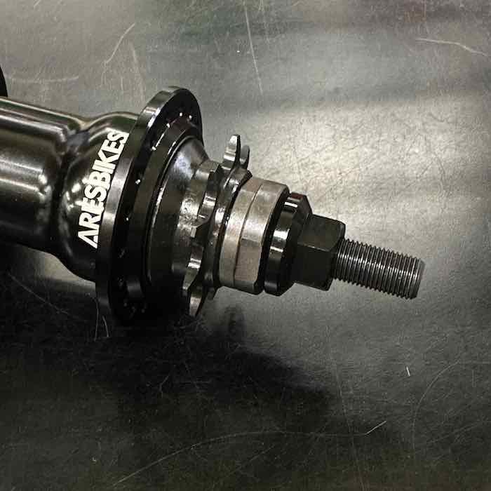最速発送】ARESBIKES アレスバイク ReBoot Free Coaster Hub 36H