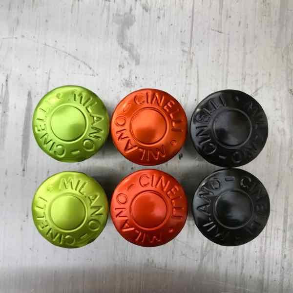 【最速発送】Cinelli チネリ メタルバーエンドキャップ【ロードバイク】【おしゃれ】【コーディネート】【ドロップバー】【ブルホーンバー】 | cinelli | 01
