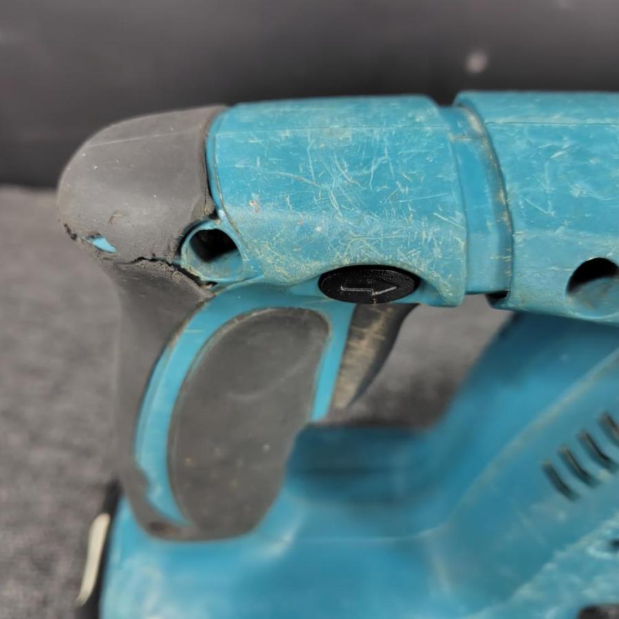 中古】マキタ/makita HR262DRDX 充電式ハンマドリル（ハンドル付 