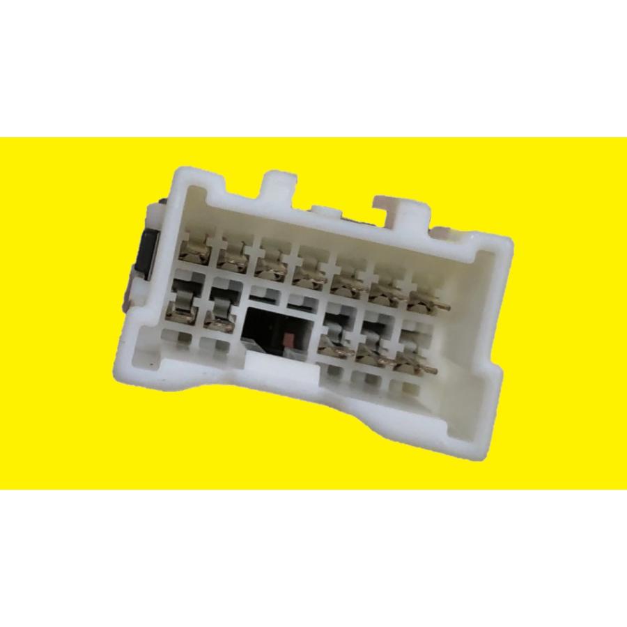 いすゞギガ用サービスコネクターハーネス　2015年以降 いすゞ（ISUZU） 【MODE】電源の取り出しが簡単 いすゞギガ2015年以降