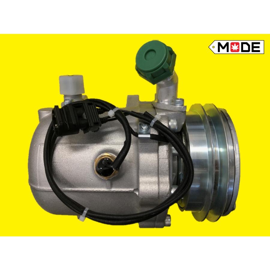BMW 【MODE】BMW E30 E32 E34 エアコンコンプレッサー 64521377940