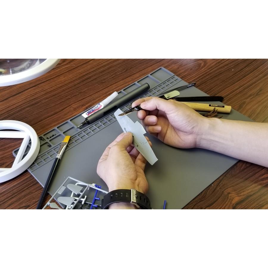 アイガーツール 磁気付耐熱シリコン作業マット ESM-4030 : TOOLS アイガーツール 磁気付耐熱シリコン作業マット ESM-4030 : TOOLS