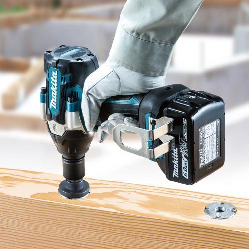 マキタ（makita） 18V 充電式インパクトレンチ TW700DZ 本体のみ 