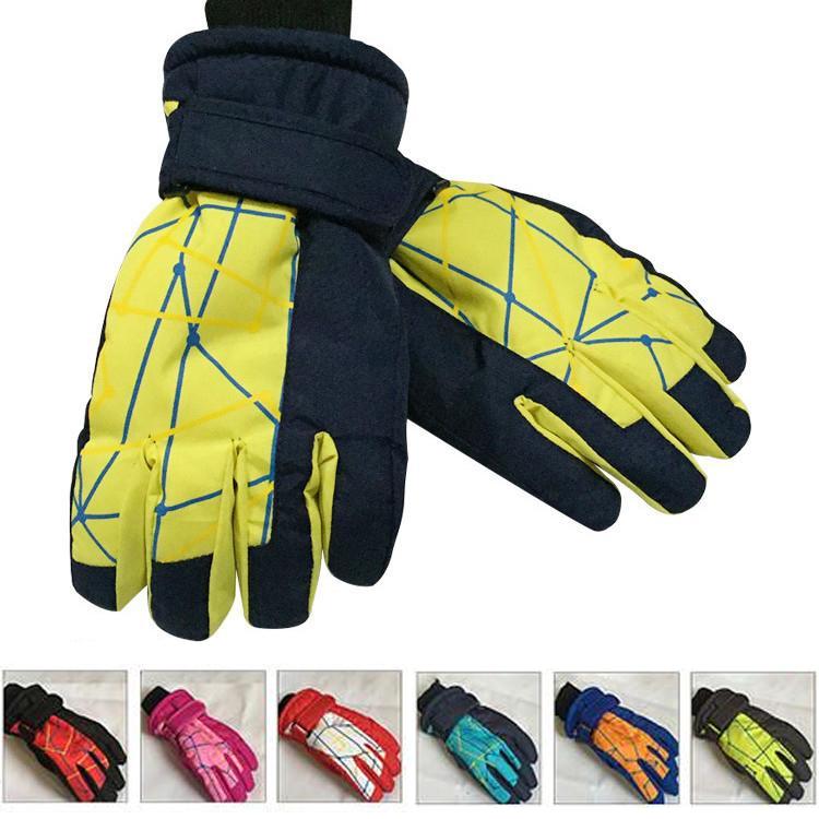 スノーグローブ 雪遊び 手袋 キッズグローブ キッズ 手袋 保温 防風 スキーグローブ 子供手袋 秋冬 子供用 防寒 小物 暖かい 冬物 プレゼント Ertglove038 Kk Mart 通販 Yahoo ショッピング