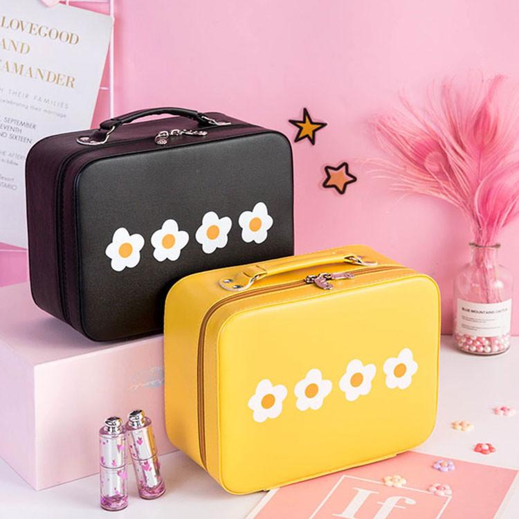 化粧ポーチ コスメポーチ メイクポーチ シンプル おしゃれ シンプル かわいい メイクポーチ ポーチ 多機能 使いやすい 小物入れ おしゃれ メイク道具 Y Makeporch055k Kk Mart 通販 Yahoo ショッピング