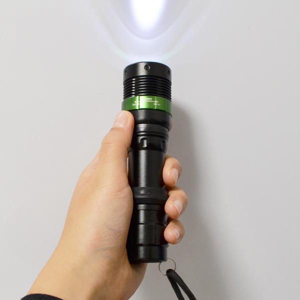 懐中電灯 ハンディライト CREE社製 3W スーパーLED採用 ズーム機能 点灯モード3種切替 照射範囲調整ズーム機能 電池式 ■■ ◇ CREE ズームライト XP1|TOP1!プライス |06