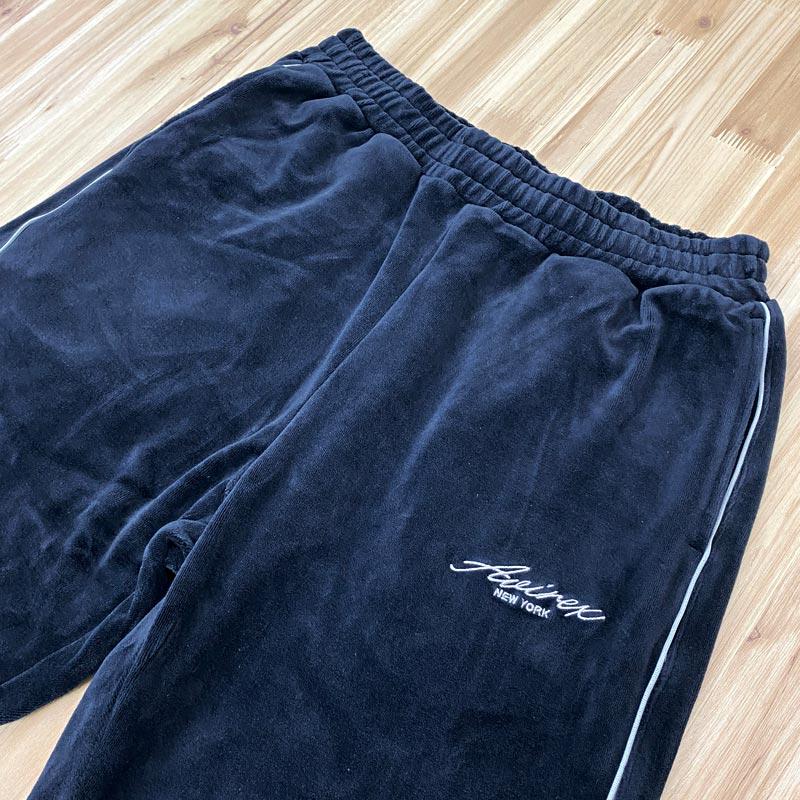 【人気ベロア】AVIREXジャージ　ロゴドン　バッグロゴ　刺繍デザインy2k M AVIREX アヴィレックス VELOUR PANTS CURSIVE LOGO ベロア
