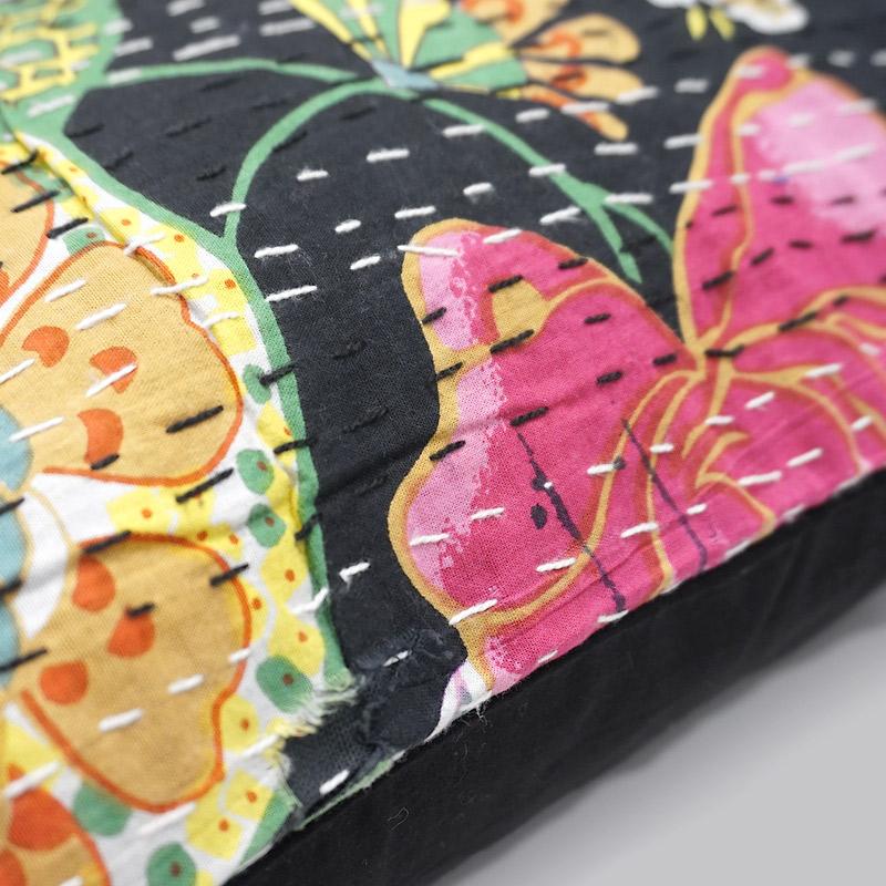 インド製「カンタキルト」クッションカバー◆トロピカル/ブラック　KCC-FTBK |  | 02