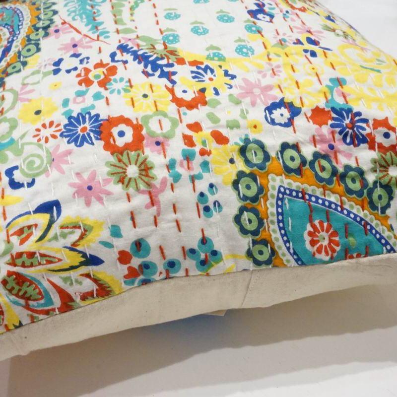 インド製「カンタキルト」クッションカバー◆ペイズリー/ホワイト　KCC-PSWT |  | 02